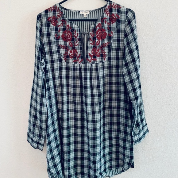 Patterned Shift Dress - Picture 2 of 4